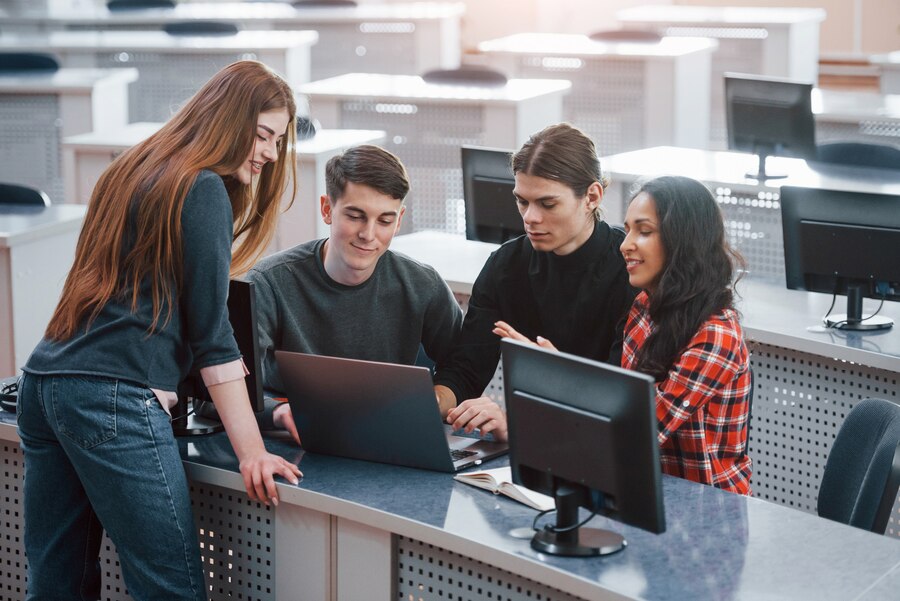 Best Spoken English Classes in Noida - Talent Shapers Orbit